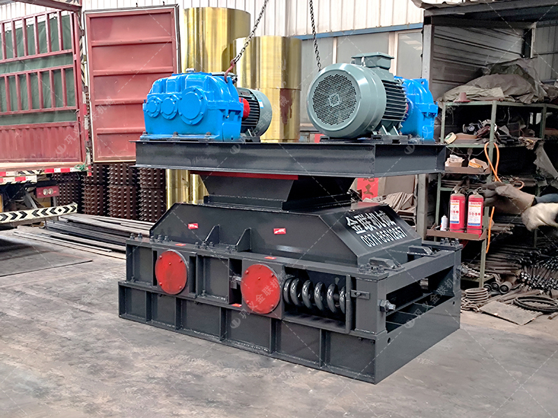 为什么越来越多的工程选择双齿辊破碎机处理水泥路面？
